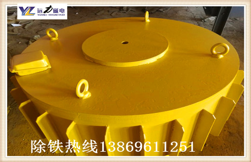 生產(chǎn)電磁除鐵器廠家能有效防止大、鐵塊破碎輸送帶的事故的處理